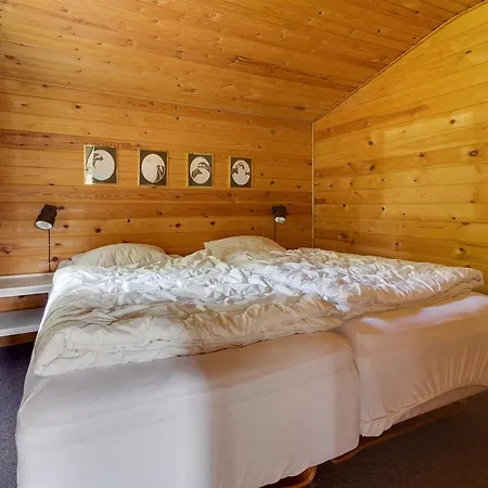 Hébergement de vacances Three-bedroom Holiday In *